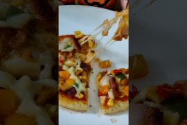 roti pizza ⁉️#recipe #viral #cooking #home flavour#shorts video#short