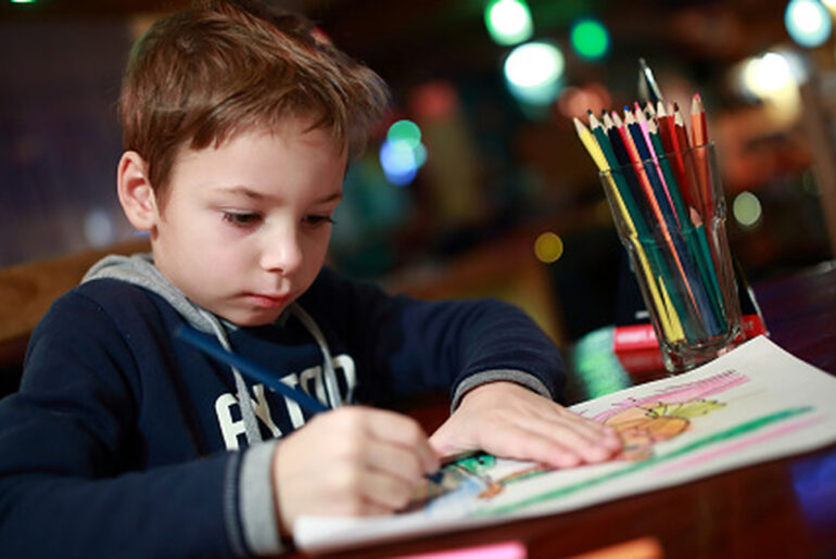 '90s Kids Will Remember This Italian Restaurant Chain Where Customers Could Draw On Tables