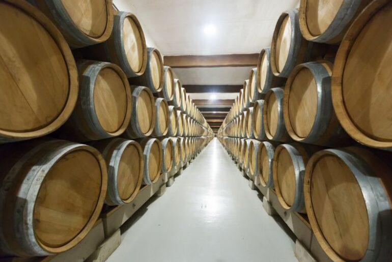 Italian wine stocks swell to 49.1 million hectoliters before the next harvest