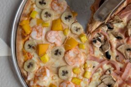 Tropical pizza