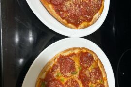Homemade pizza night💕
