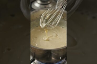 صوص الجبنة الكريمي 🧀 | أحسن من المطاعم بمكونات بسيطة! #Shorts