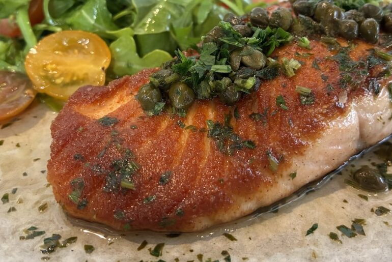 Restaurant Report Card: NY Deli & Bagel Cafe fails with 58; Baraonda earns 100