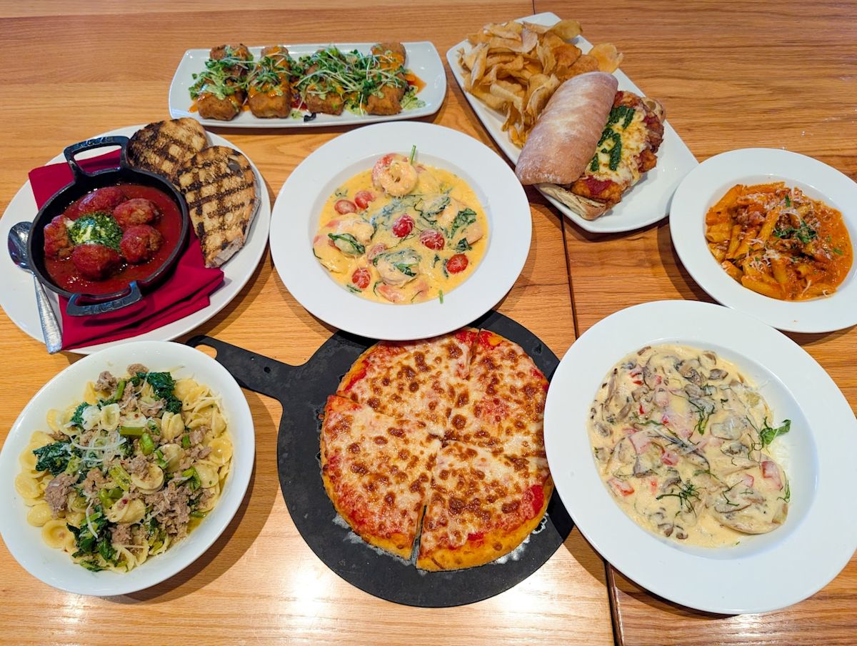 Inventive Mass. Italian spot is exploding across New England, and frying its pizza dough Inventive Mass. Italian spot is exploding across New England, and frying its pizza dough