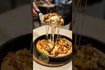 Can't believe how cheesey it is..!🤤 #pizza #food #foodie