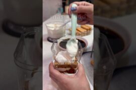 Easy Tiramisu Recipe | Creamy & Delicious Italian Dessert ☕🤎