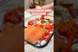 This salmon pasta dump is an easy dinner recipe to try! #easyrecipe #salmonrecipes #dinnerrecipe