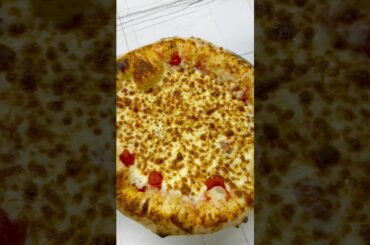 My first pizza with @OoniHQ VOLT2 in my home 🍕#pizza#chef#italy#usa#viral#check#cheese 🧀🧀#youtube