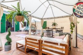 Wine Apartments Florence Vernaccia | Florence, Italy | Hotel Review 🏨