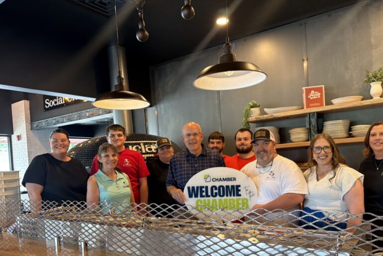 Lucia’s Italian Kitchen Joins Effingham County Chamber