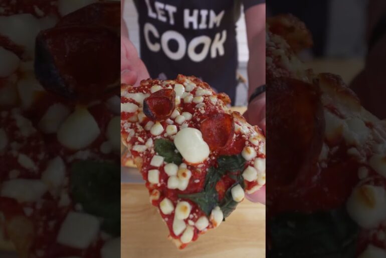 Is Di Fara’s Grandma Pizza Actually That Good? #pizza #itspizzatime #recipe