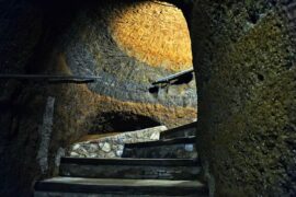 At This Italian Restaurant Near Rome, Dinner Starts in a Cave