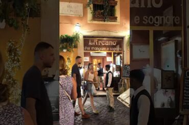 Rome’s Streets Become Dining Rooms After Dark 🇮🇹