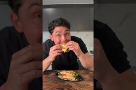 Quesadilla, but make it Italian.  #cooking #recipe #piadina