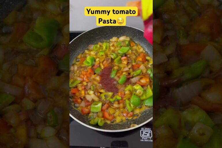 Yummy tomato pasta 😋￼ #food #recipe #youtubeshorts #ytshorts #foodshorts #viral