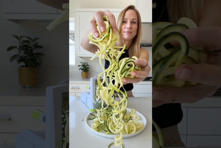 Zucchini Noodle Bolognese | Downshiftology