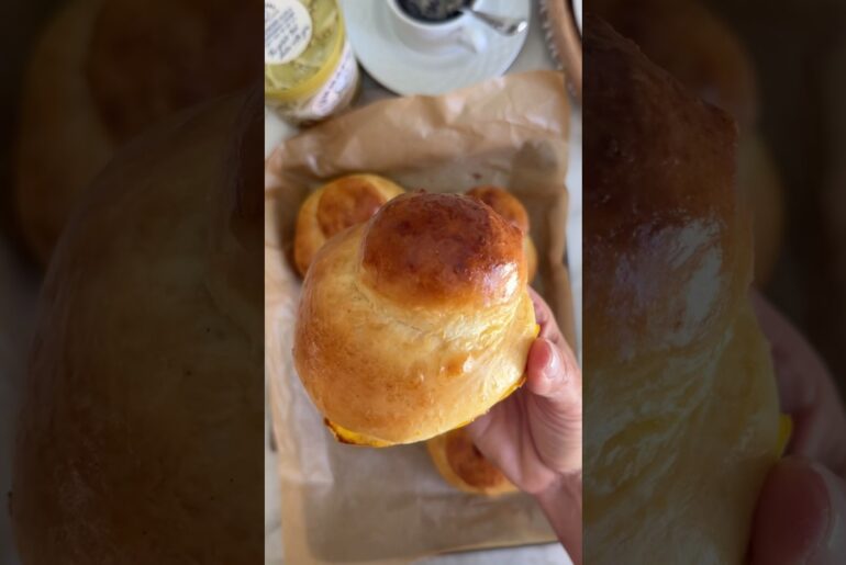 Brioche col Tuppo - Italian Recipe #baking