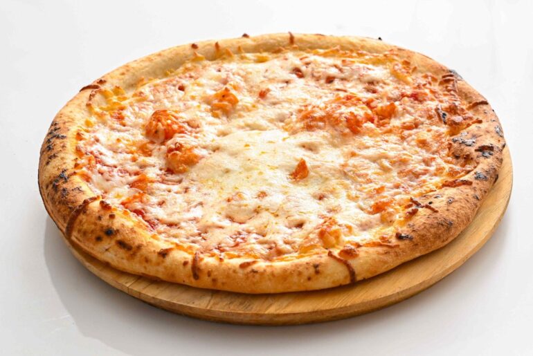 The Frozen Pizza Chefs Actually Buy for Themselves