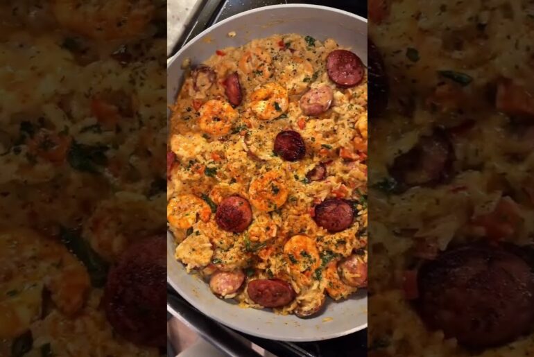 Save this spicy shrimp & Andouille rice! 🍤🌶️ Comment “recipe” for the full recipe! 😋#onepanmeal