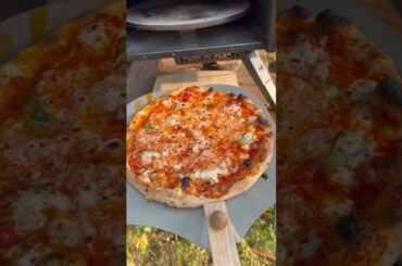 Still manually turning your pizza? Time for an Upgrade 🔥🍕 #shorts #cheese #pizza
