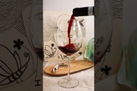 Esta colección de vinos italianos tiene mucho arte #shorts