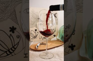 Esta colección de vinos italianos tiene mucho arte #shorts