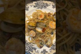 Spaghetti alle Vongole 🍝#spagetti  #vongole #pasta #italianpastarecipe ##italy #italianfood