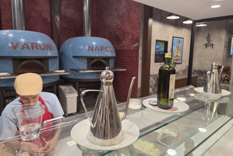 Varuni Napoli restaurant expands, brings a slice of Naples to community – the Southerner Online