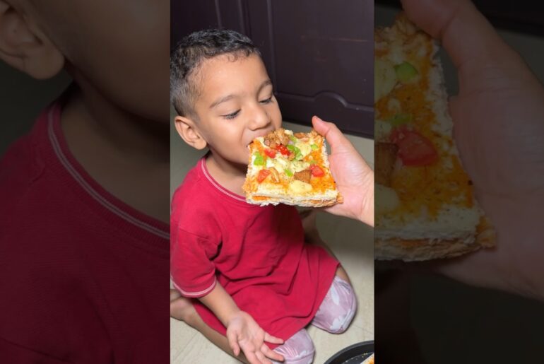 Bread Pizza 😋💥/ Mini Vlog 291 / #shorts #madurai #minivlog #recipes #chicken