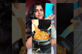 Healthy High Protein Pizza 🍕 | Recipe By: @pawar_omkar  #youtubeshorts #protein #pizza  #shorts