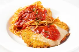 6 Restaurant Chains With the Best Chicken Parmesan & Pasta, According to Chefs