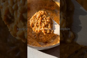 one-pot pumpkin orzo with spicy sausage and kale 🎃🌶️ recipe in the description ⬇️