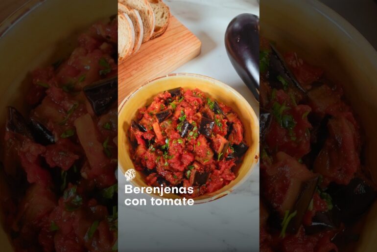 Berenjenas con tomate, una receta mediterránea multiuso #shorts