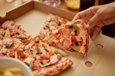 5 Takeout Pizzas You Shouldn't Waste Money On In 2026