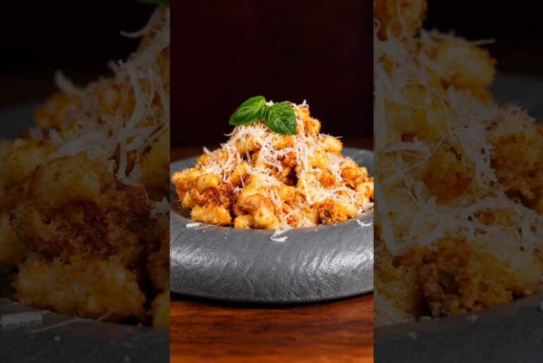 The Creamiest Mac & Cheese You’ll Ever Make 🧀🔥 #cooking #easyrecipes #pasta #foodshorts #foodshorts