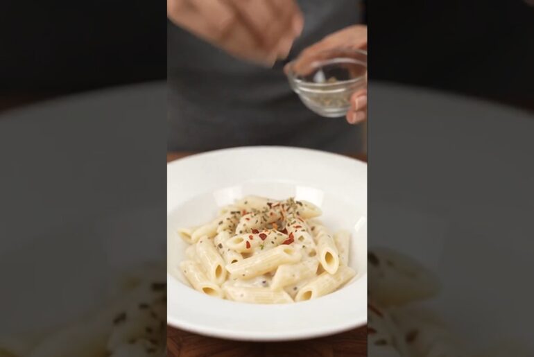 white pasta recipe # #cooking #reels #🍲🤪