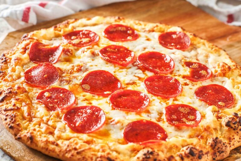 I Asked 3 Food Editors for the Best Frozen Pizza—They All Said the Same Brand