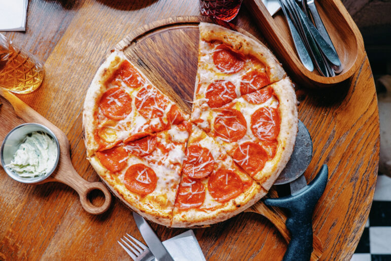 3 CT pizzerias competing in Jersey Shore Pizza War