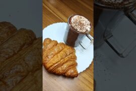 Italian Hot Chocolate ☕ + Croissant 🥐| Café-Style Treat #shorts