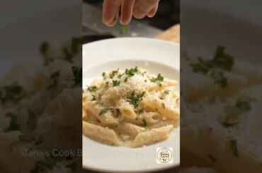 Creamy Italian Pasta in 30 Seconds | Easy Parmesan Garlic Pasta