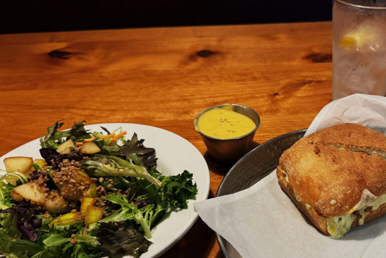 Dine with Jeff visits MacKenzie River Pizza, Grill & Pub