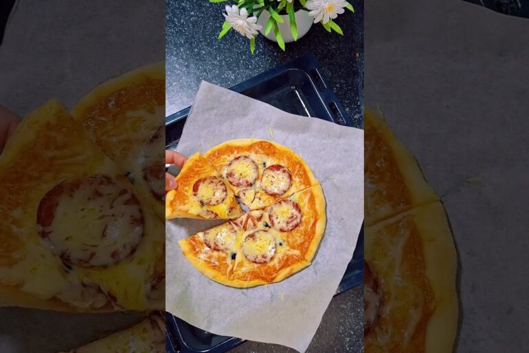 Cheese Pull Pizza🍕Pishloqli Pitsa🧀#pizza #food #foodie #cook  #recipe #shorts #fyp #foryou #trending