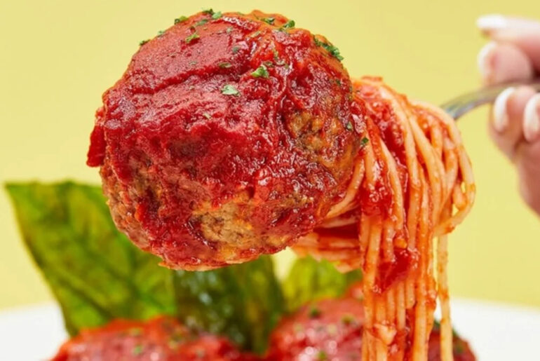 Why Cheesecake Factory's Pasta Outshines Olive Garden By Miles