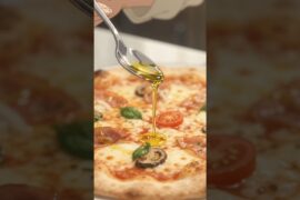 🍕 Perfect Margherita Pizza Making 🍅 | Anime Cooking ASMR 🎧 #Shorts
