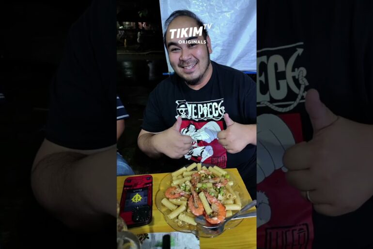 Authentic Italian Food That Makes Everyone Happy & Affordable!  #tikimtv #fooddocumentary #pizza