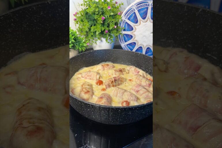 НАЙСМАЧНІШІ РУЛЕТИКИ У ВЕРШКОВОМУ СОУСІ #food #cooking #recipe #shorts