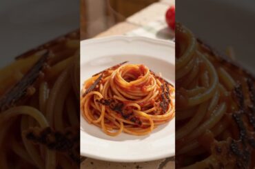 Spaghetti all’Assassina 🔥🍝 | Aiko’s Italian Cooking ❤️ #Shorts #asmr #food