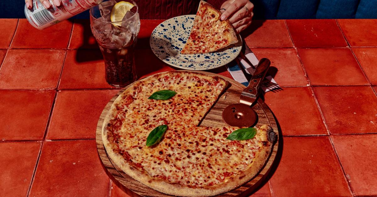 Zizzi to give away free pizza at new Oxford restaurant Zizzi to give away free pizza at new Oxford restaurant