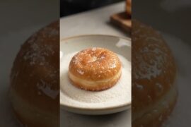 I Made The Perfect Fluffy Italian Bomboloni Donuts 🍩 (Full Recipe)