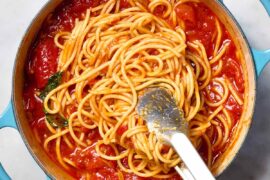 An Italian Grandma Just Taught Me the Best 1-Ingredient Spaghetti Sauce Upgrade